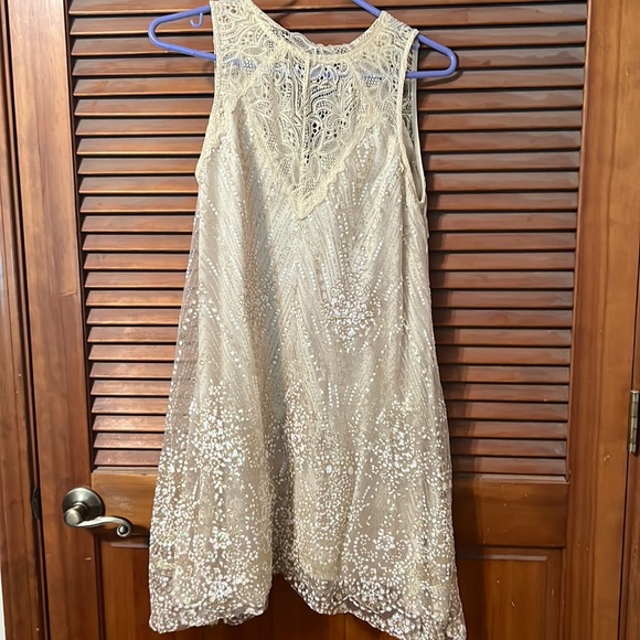 Dresses & Skirts - Size medium dress